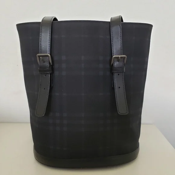 Burberry Vintage Navy Nova Check Bucket Shoulder Bag - Picture 2 of 15